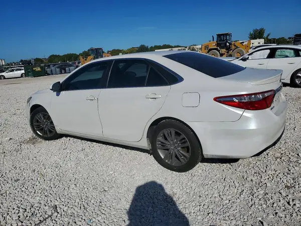 4T1BF1FK1GU230263 2016 TOYOTA CAMRY - Image 2