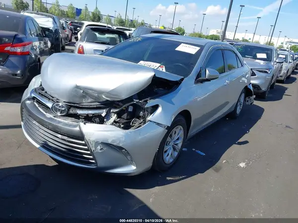 4T1BF1FK1GU235348 2016 TOYOTA CAMRY - Image 2