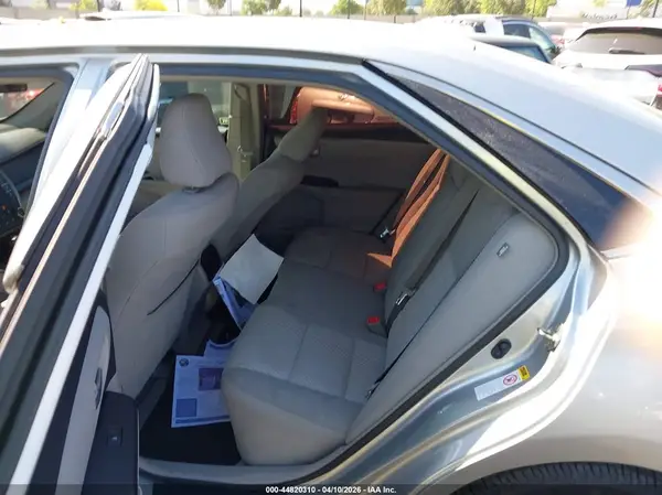 4T1BF1FK1GU235348 2016 TOYOTA CAMRY - Image 8