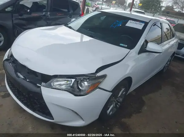 4T1BF1FK1GU236077 2016 TOYOTA CAMRY - Image 2