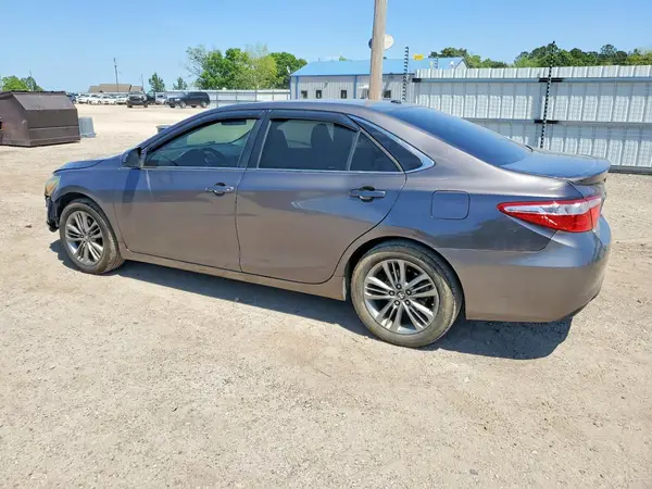 4T1BF1FK1GU237892 2016 TOYOTA CAMRY - Image 2