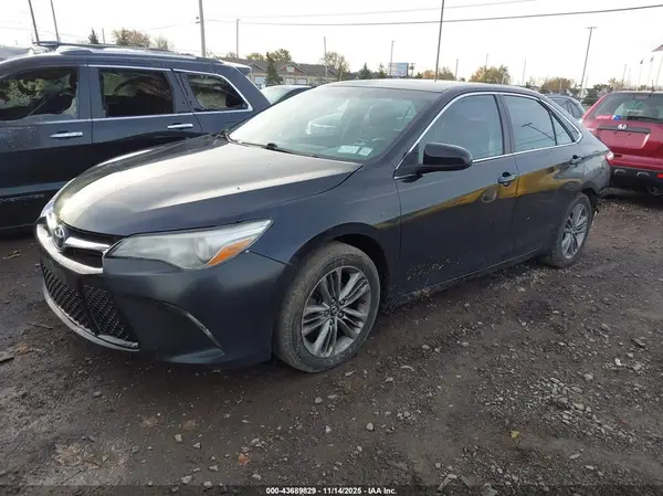 4T1BF1FK1GU244812 2016 TOYOTA CAMRY - Image 2
