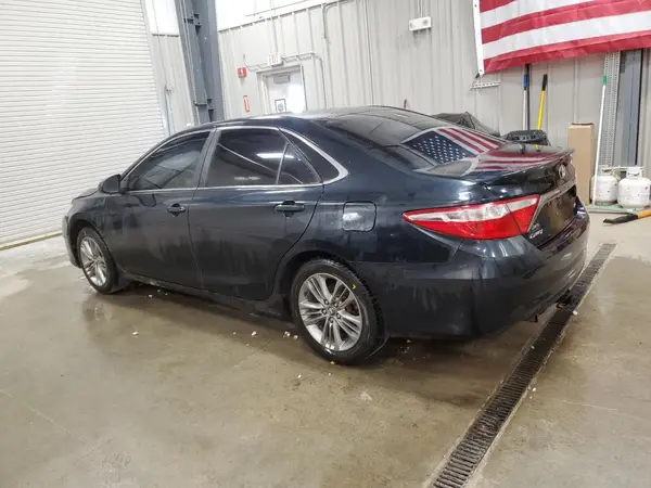 4T1BF1FK1GU244874 2016 TOYOTA CAMRY - Image 2