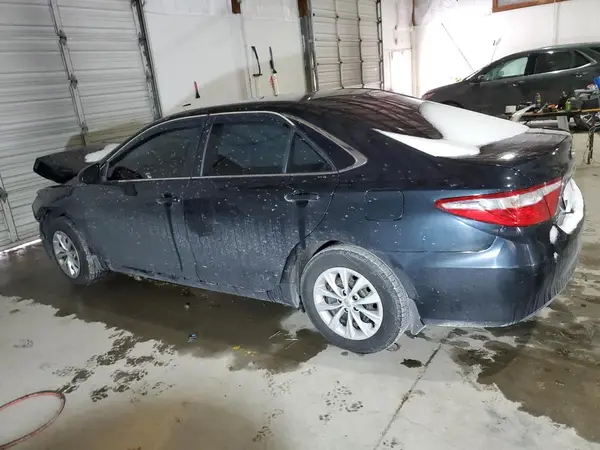 4T1BF1FK1GU247774 2016 TOYOTA CAMRY - Image 2