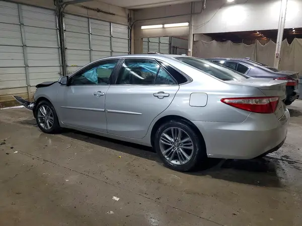 4T1BF1FK1GU249749 2016 TOYOTA CAMRY - Image 2