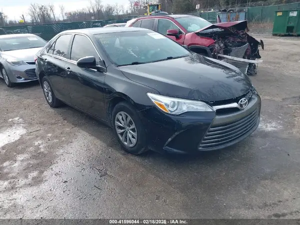 4T1BF1FK1GU251985 2016 TOYOTA CAMRY - Image 1