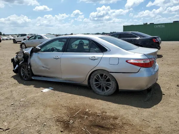 4T1BF1FK1GU253378 2016 TOYOTA CAMRY - Image 2