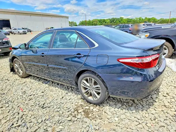 4T1BF1FK1GU255941 2016 TOYOTA CAMRY - Image 2