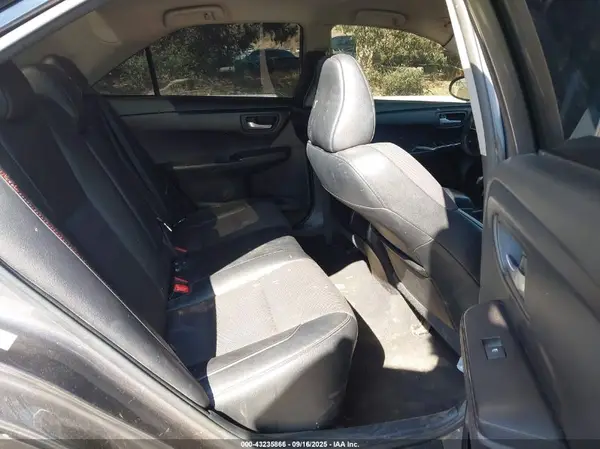 4T1BF1FK1GU256233 2016 TOYOTA CAMRY - Image 8