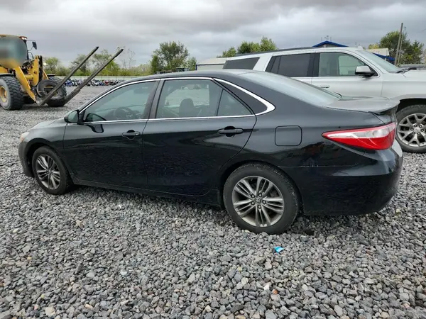 4T1BF1FK1GU257902 2016 TOYOTA CAMRY - Image 2