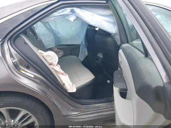 4T1BF1FK1GU258869 2016 TOYOTA CAMRY - Image 8