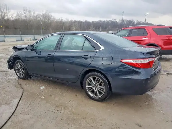 4T1BF1FK1GU259956 2016 TOYOTA CAMRY - Image 2