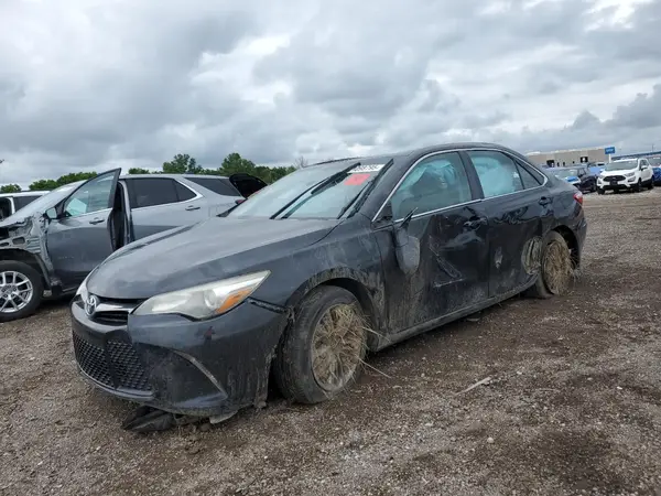 4T1BF1FK1GU261383 2016 TOYOTA CAMRY - Image 1