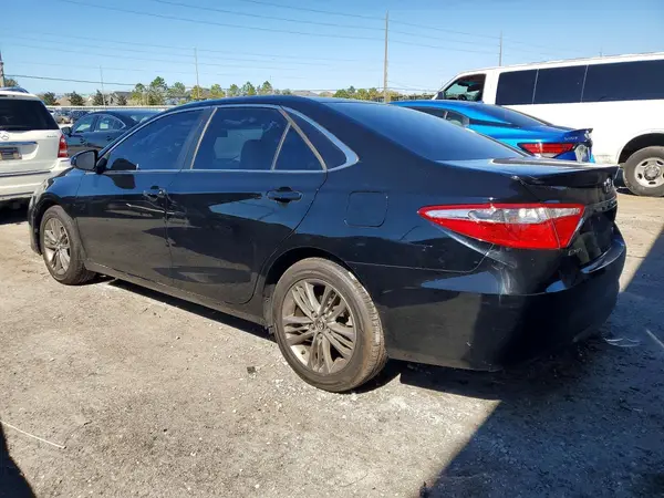 4T1BF1FK1GU263165 2016 TOYOTA CAMRY - Image 2
