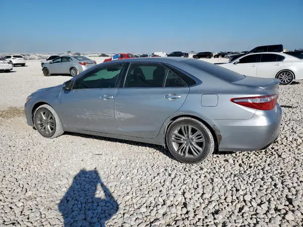 4T1BF1FK1GU265918 2016 TOYOTA CAMRY - Image 2