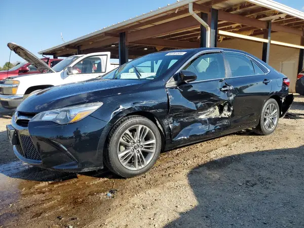 4T1BF1FK1GU267085 2016 TOYOTA CAMRY - Image 1