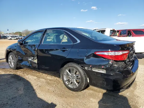 4T1BF1FK1GU267085 2016 TOYOTA CAMRY - Image 2