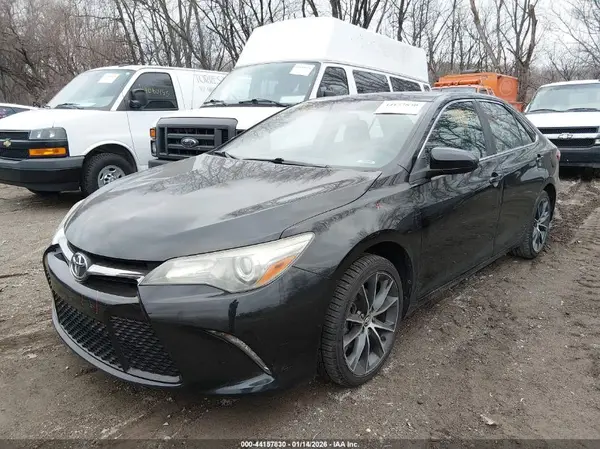 4T1BF1FK1GU502956 2016 TOYOTA CAMRY - Image 2