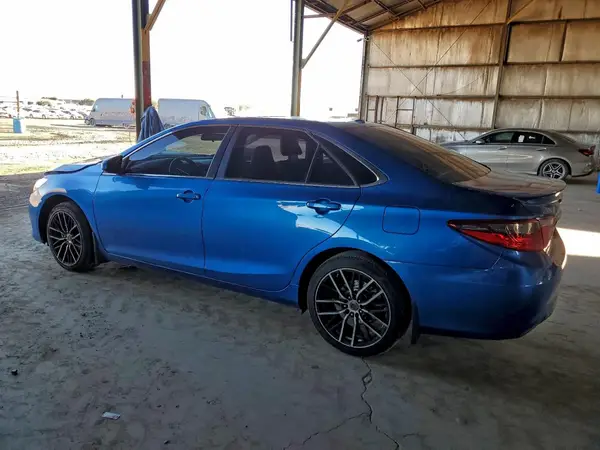 4T1BF1FK1GU503461 2016 TOYOTA CAMRY - Image 2