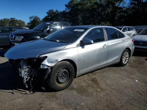 4T1BF1FK1GU503959 2016 TOYOTA CAMRY - Image 1