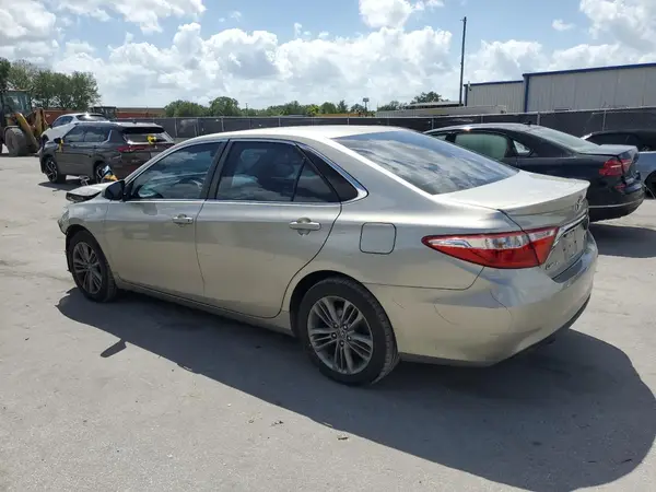 4T1BF1FK1GU504268 2016 TOYOTA CAMRY - Image 2