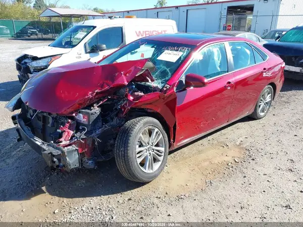 4T1BF1FK1GU513522 2016 TOYOTA CAMRY - Image 2