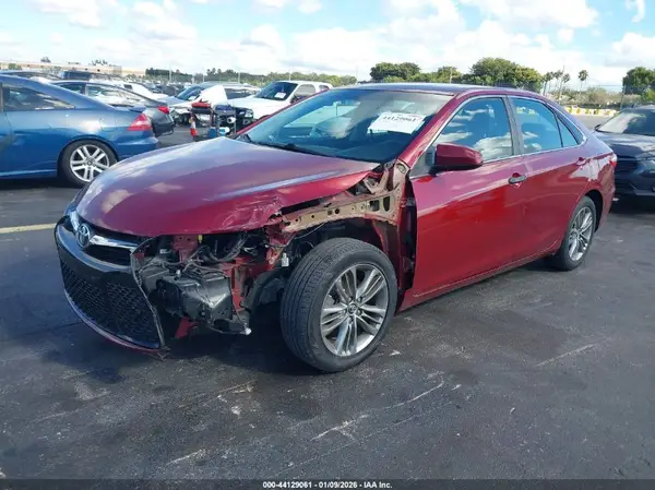 4T1BF1FK1GU514783 2016 TOYOTA CAMRY - Image 2