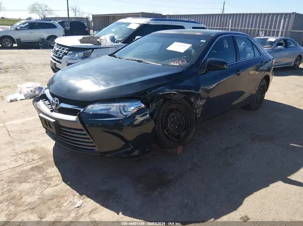 4T1BF1FK1GU515657 2016 TOYOTA CAMRY - Image 2