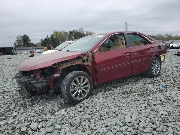 4T1BF1FK1GU517621 2016 TOYOTA CAMRY - Image 1