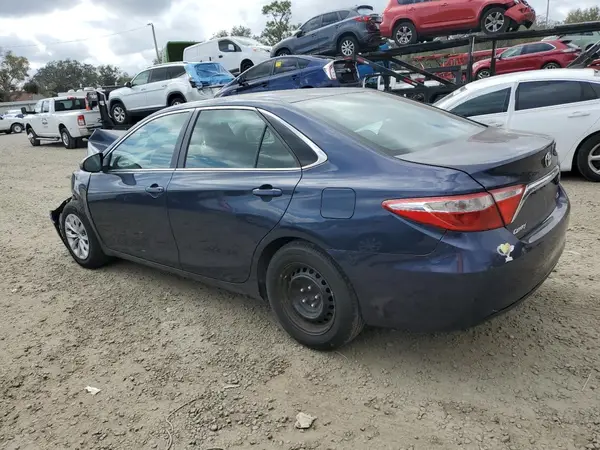 4T1BF1FK1GU521491 2016 TOYOTA CAMRY - Image 2