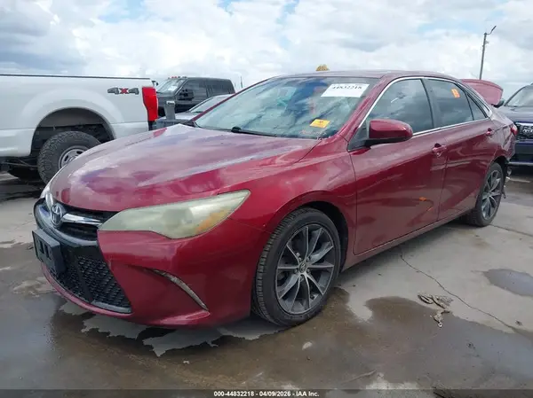 4T1BF1FK1GU528800 2016 TOYOTA CAMRY - Image 2