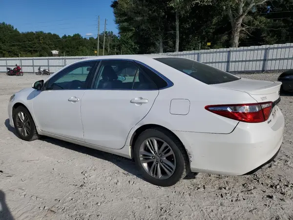 4T1BF1FK1GU530997 2016 TOYOTA CAMRY - Image 2