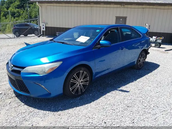4T1BF1FK1GU535861 2016 TOYOTA CAMRY - Image 2