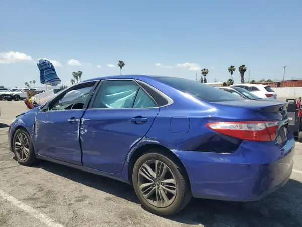 4T1BF1FK1GU537948 2016 TOYOTA CAMRY - Image 2