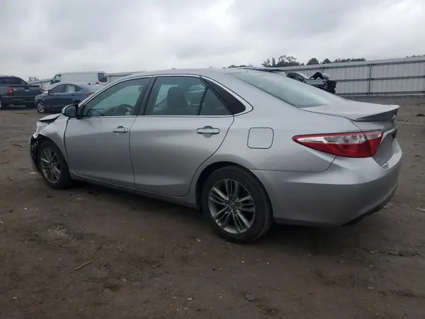 4T1BF1FK1GU538470 2016 TOYOTA CAMRY - Image 2