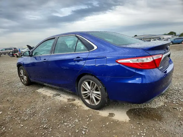 4T1BF1FK1GU538775 2016 TOYOTA CAMRY - Image 2