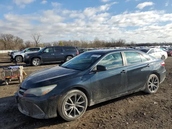 4T1BF1FK1GU542972 2016 TOYOTA CAMRY - Image 1