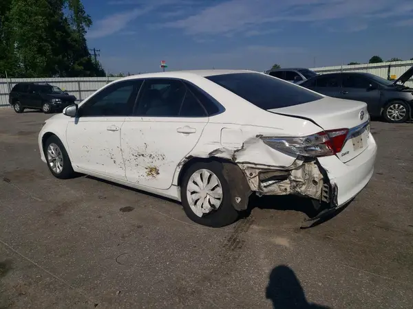 4T1BF1FK1GU543328 2016 TOYOTA CAMRY - Image 2