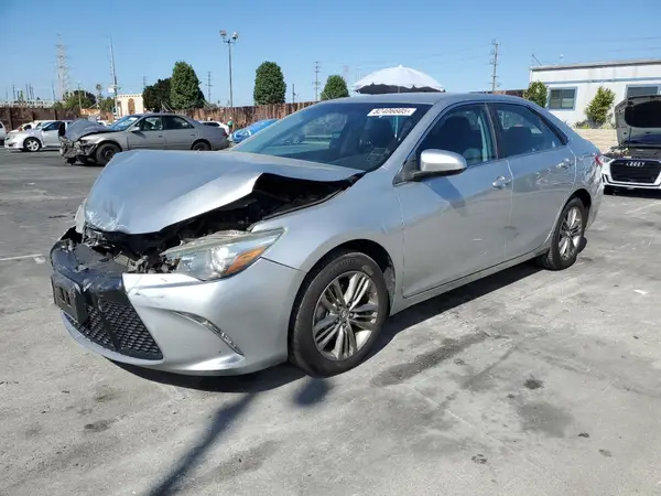 4T1BF1FK1GU543717 2016 TOYOTA CAMRY - Image 1