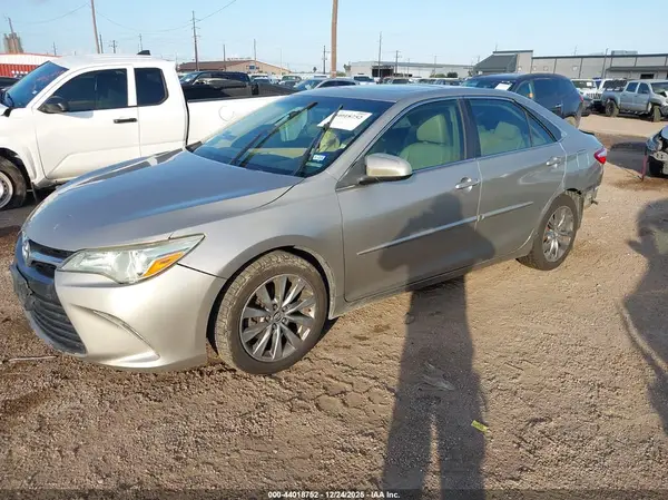 4T1BF1FK1GU544544 2016 TOYOTA CAMRY - Image 2