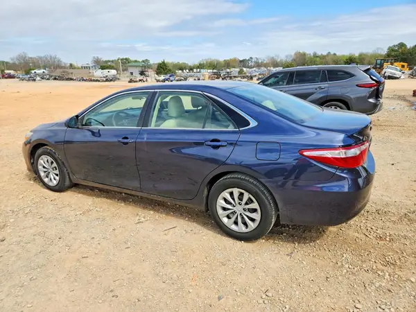 4T1BF1FK1GU546147 2016 TOYOTA CAMRY - Image 2