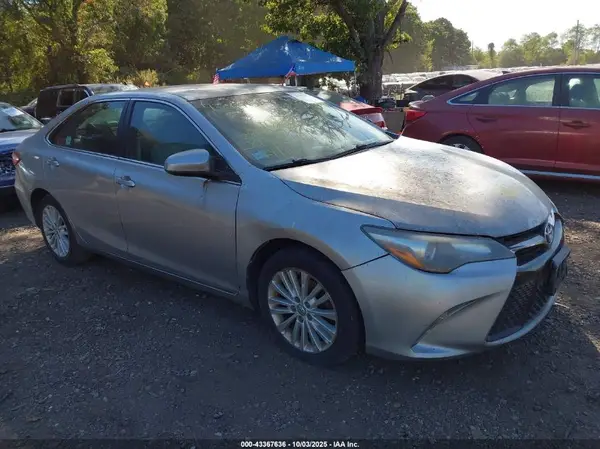 4T1BF1FK1GU551977 2016 TOYOTA CAMRY - Image 1