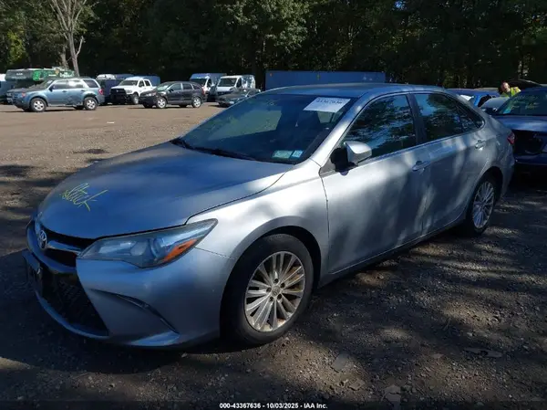 4T1BF1FK1GU551977 2016 TOYOTA CAMRY - Image 2