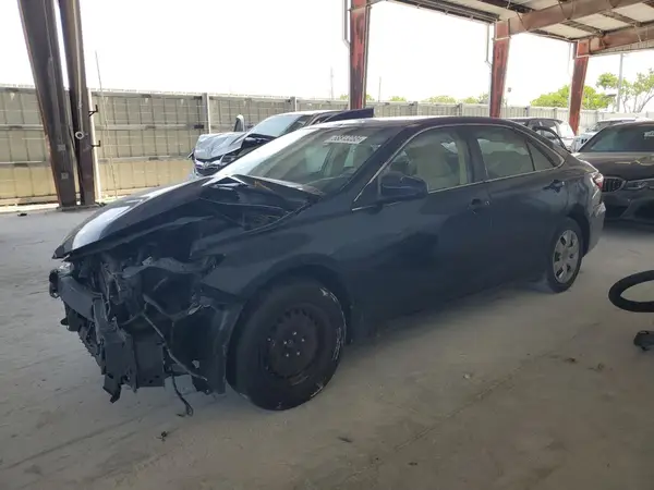 4T1BF1FK1GU552580 2016 TOYOTA CAMRY - Image 1