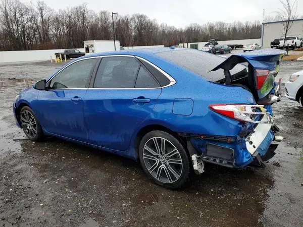 4T1BF1FK1GU560050 2016 TOYOTA CAMRY - Image 2