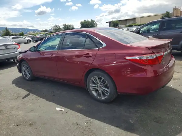 4T1BF1FK1GU565443 2016 TOYOTA CAMRY - Image 2