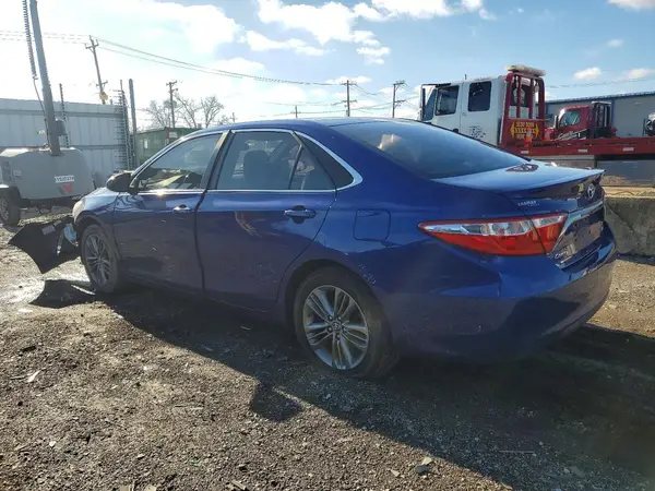 4T1BF1FK1GU565877 2016 TOYOTA CAMRY - Image 2