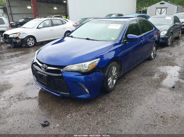 4T1BF1FK1GU568794 2016 TOYOTA CAMRY - Image 2