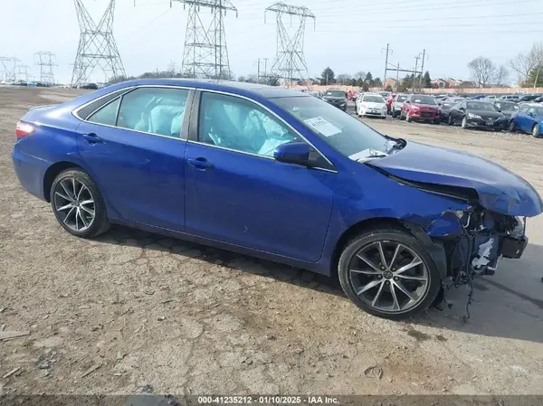 4T1BF1FK1GU569315 2016 TOYOTA CAMRY - Image 1