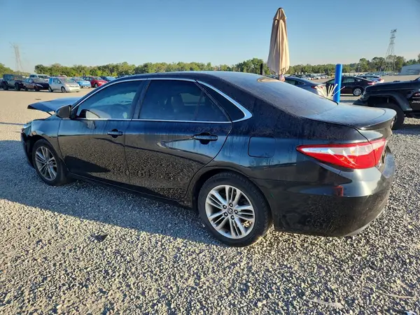 4T1BF1FK1GU571422 2016 TOYOTA CAMRY - Image 2